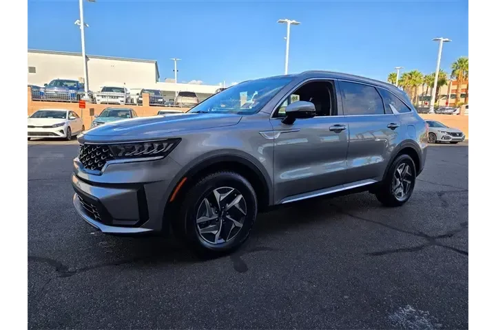 $22950 : Kia Sorento Hybrid 2022 S 4d image 2