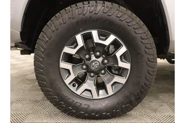 $29995 : Toyota Tacoma 2019 4x4 TRD S image 6