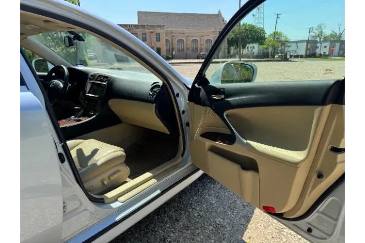 $8995 : 2007 IS 250 image 8