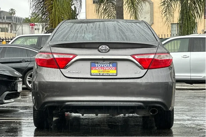 $9999 : Toyota Camry 2017 SE 4dr Sed image 5