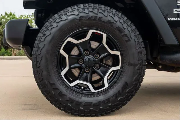 $18381 : Jeep Wrangler 2017 4x4 Sport image 6