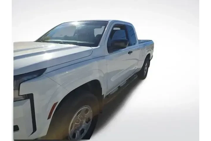 $26447 : Nissan Frontier 2023 4x4 S 4 image 3