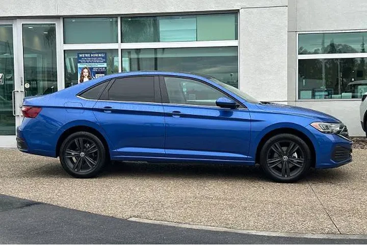 $21000 : Volkswagen Jetta 2024 SE 4dr image 3