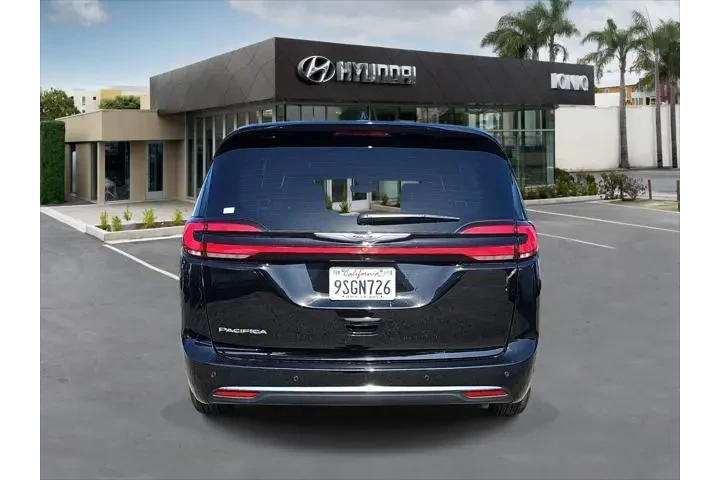$29155 : Chrysler Pacifica 2025 Selec image 4