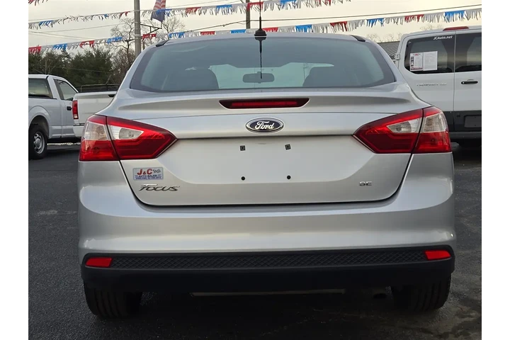 $8800 : 2014 Focus SE Sedan image 5