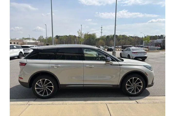 $31990 : Lincoln Corsair 2023 AWD Sta image 7