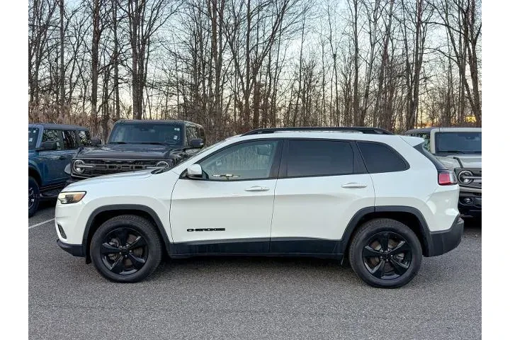 $17076 : Jeep Cherokee 2019 4x4 Latit image 8