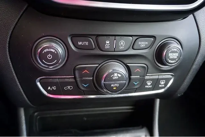 $16500 : Jeep Cherokee 2021 Latitude image 8