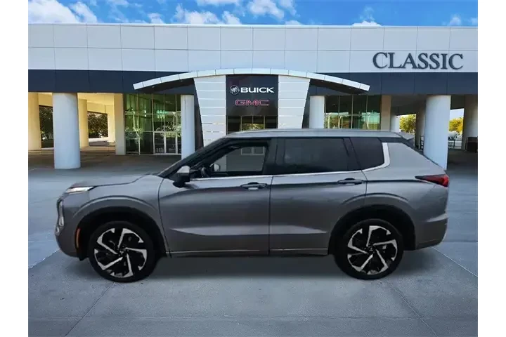 $19987 : Mitsubishi Outlander 2022 SE image 5