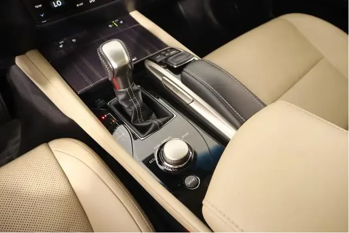 $22770 : Lexus GS 350 2017 AWD 4dr Se image 9