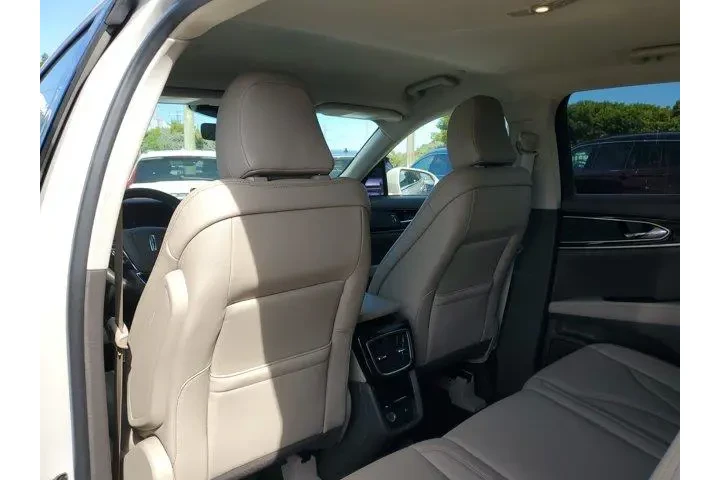 $28490 : Lincoln Nautilus 2023 Standa image 10