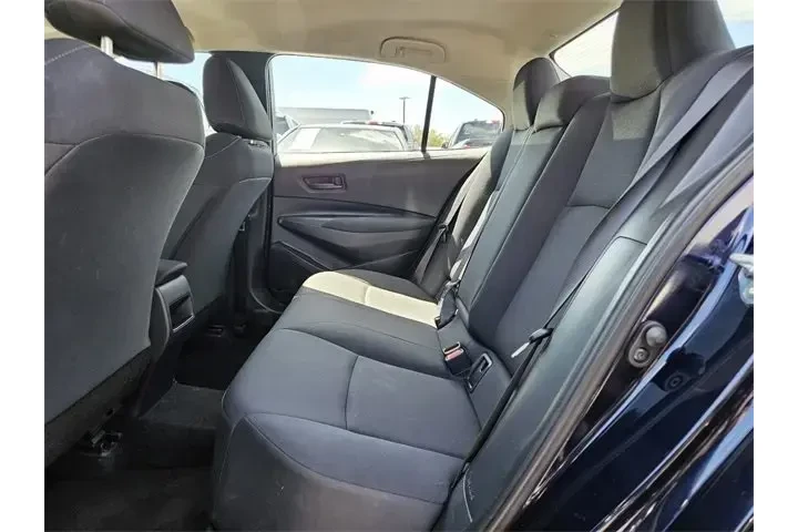 $17990 : Toyota Corolla 2022 LE 4dr S image 5