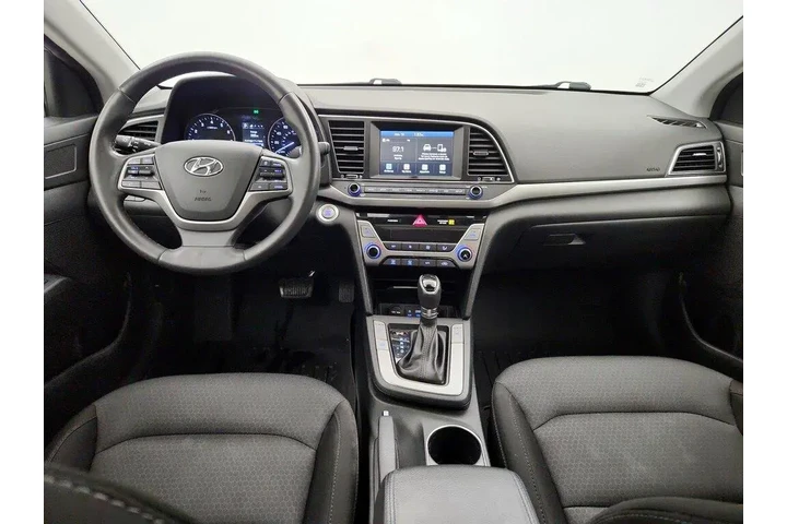 $12998 : Hyundai ELANTRA 2017 Value E image 9