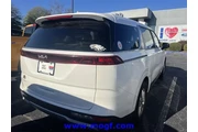 $28895 : Kia Carnival 2023 LX 4dr Min thumbnail