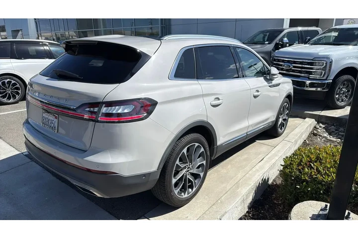 $22950 : Lincoln Nautilus 2021 Reserv image 2