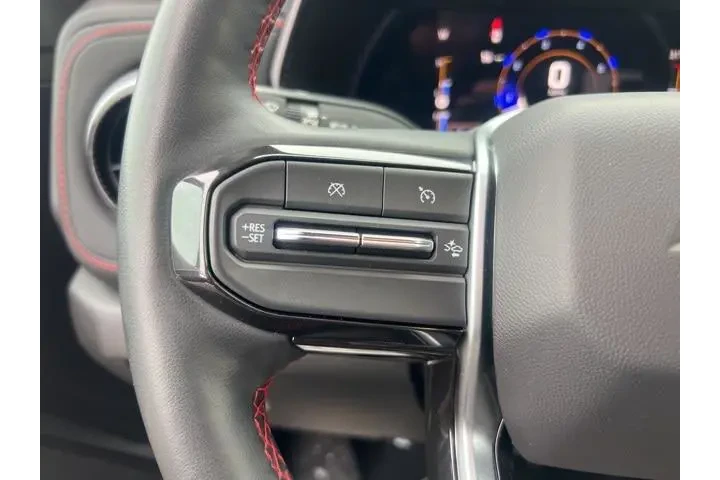 $33075 : Chevrolet Colorado 2023 4x4 image 9