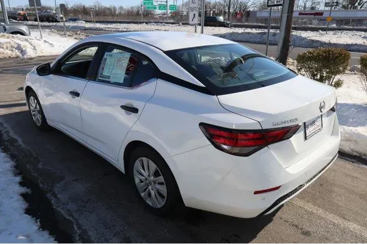 $17007 : Nissan Sentra 2025 S 4dr Sed image 7