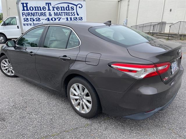 $18991 : PRE-OWNED 2018 TOYOTA CAMRY LE image 8