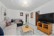 $1880 : CASA DE RENT en Maywood, CA thumbnail