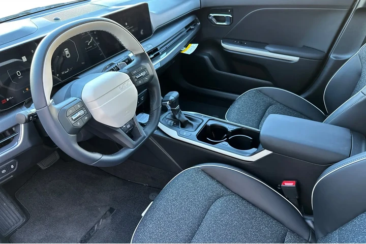 $26385 : New 2025 K4 GT-Line image 9