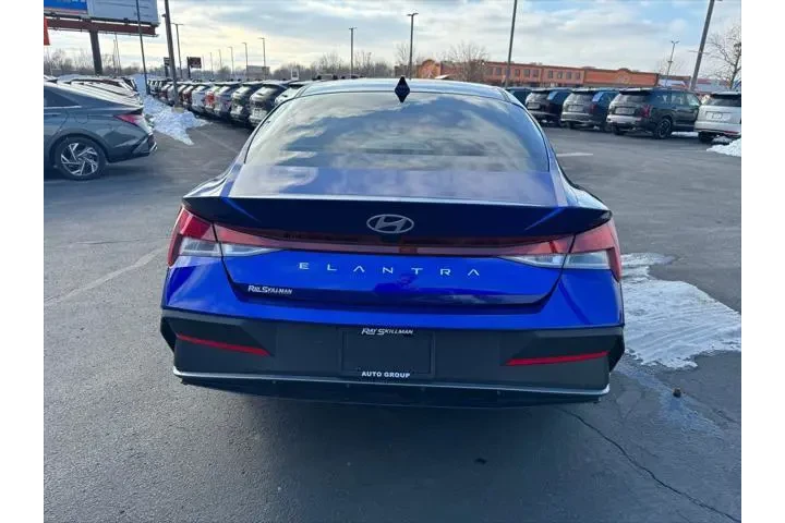 $18990 : Hyundai ELANTRA 2024 SEL 4dr image 6