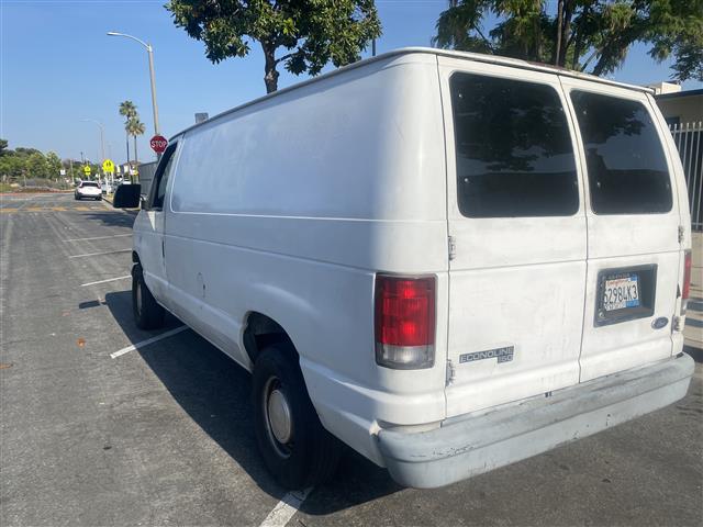 $4900 : 1998 ford econoline E150 image 10