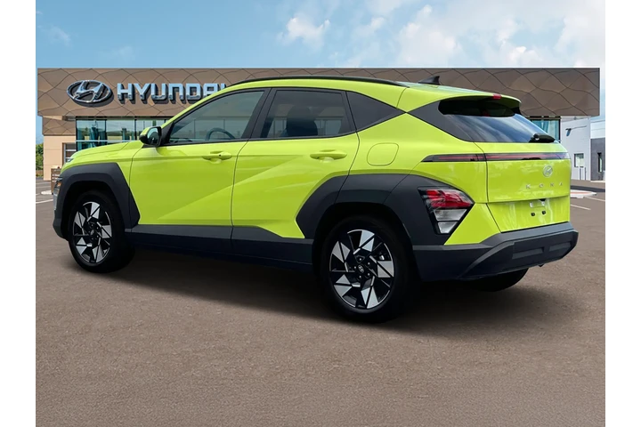 $19635 : Hyundai KONA 2024 SEL 4dr Cr image 4