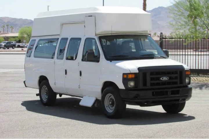 $13995 : 2011 E-Series E-350 SD image 9