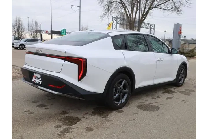 $18990 : Kia K4 2025 LXS 4dr Sedan image 10