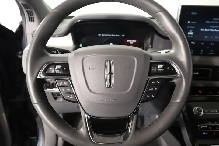 $35489 : Lincoln Nautilus 2022 AWD Re image 3