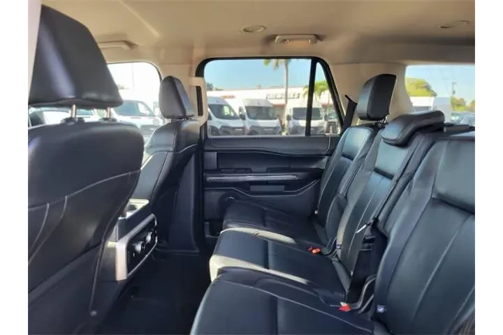 $39691 : Ford Expedition 2024 4x2 XLT image 8