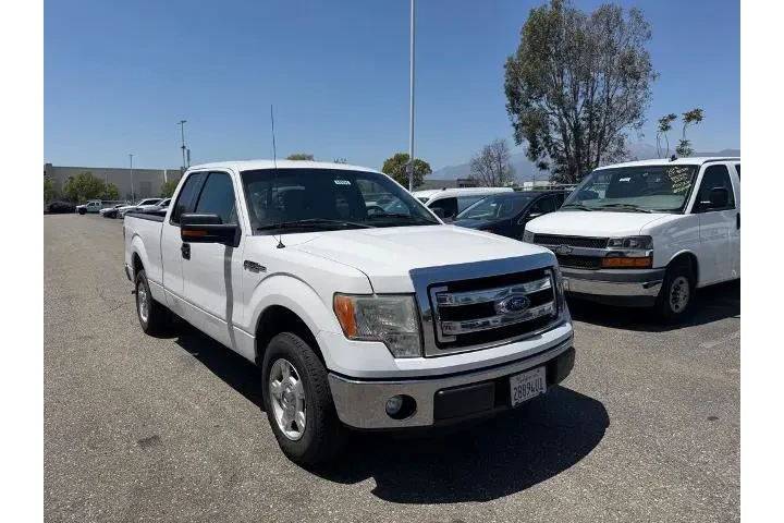 $17900 : Ford F-150 2014 4x2 STX 4dr image 2