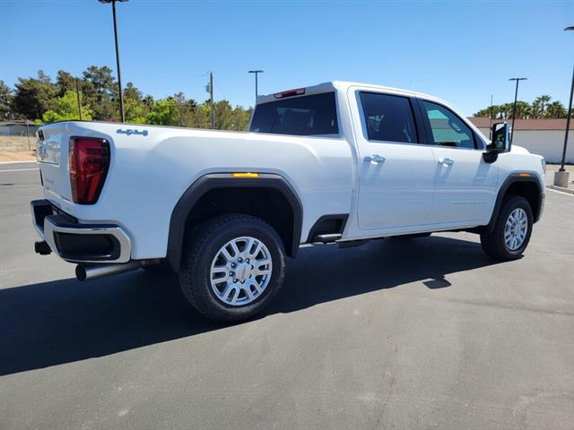 $75188 : New 2024 Sierra 2500 HD SLT image 6