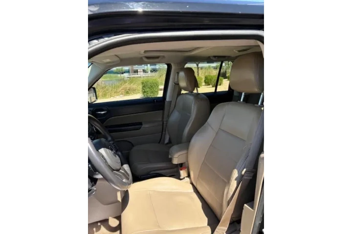 $7495 : 2015 Patriot High Altitude Ed image 10