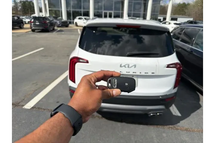 $31991 : Kia Telluride 2022 EX 4dr SU image 4