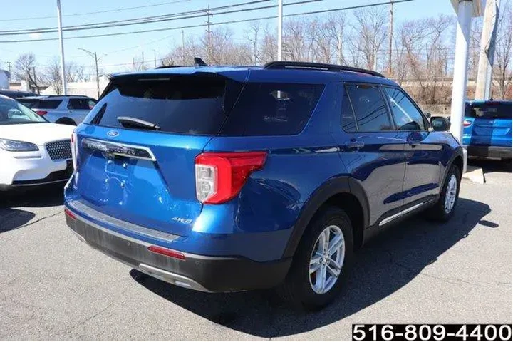 $27947 : Ford Explorer 2022 AWD XLT 4 image 4