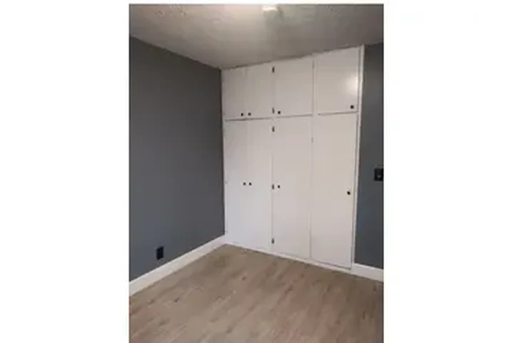 $800 : Cuarto de renta image 4