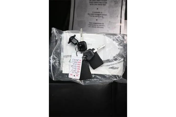 $21270 : Chevrolet Silverado 1500 201 image 9