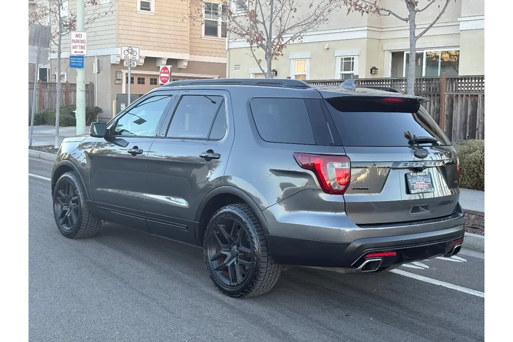 $16988 : 2017 Explorer Sport image 8