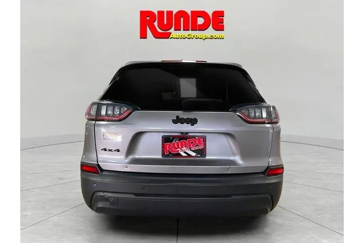 $18990 : Jeep Cherokee 2020 4x4 Latit image 4