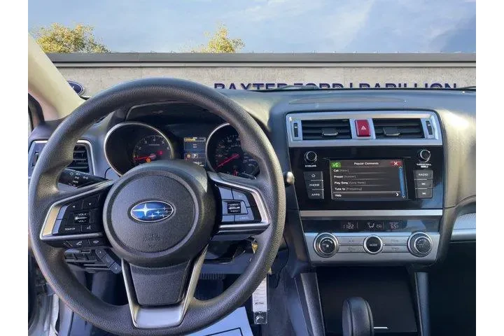 $16000 : Subaru Legacy 2018 AWD 2.5i image 9