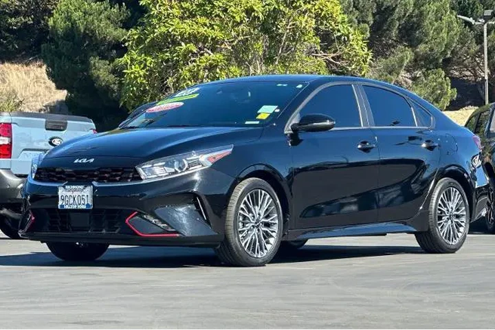 $19991 : Kia Forte 2023 GT-Line 4dr S image 9
