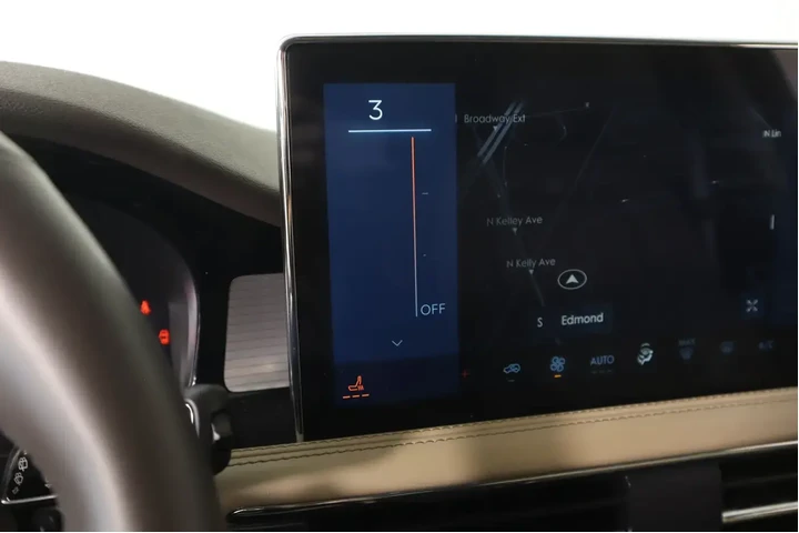 $31979 : Lincoln Corsair 2024 Premier image 7