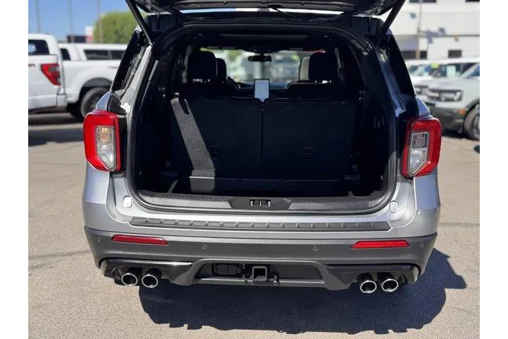 $39991 : Ford Explorer 2024 AWD ST 4d image 10