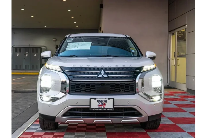 $25988 : Mitsubishi Outlander PHEV 20 image 7