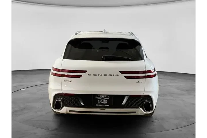 $36247 : Genesis GV70 2023 AWD 2.5T S image 6