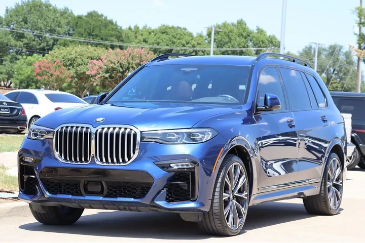 $38511 : 2019 X7 xDrive50i image 5