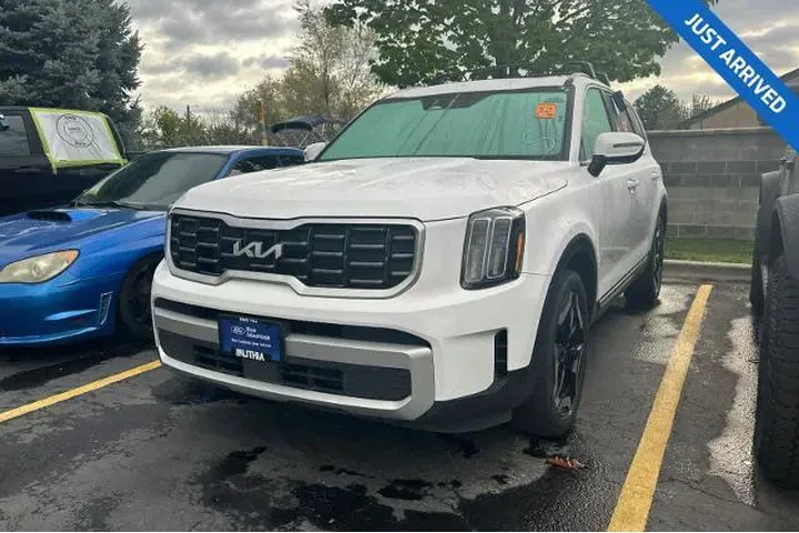 $37995 : Kia Telluride 2025 AWD S 4dr image 1