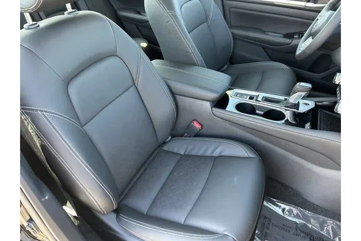 $32940 : Nissan Altima 2025 2.5 SL 4d image 10