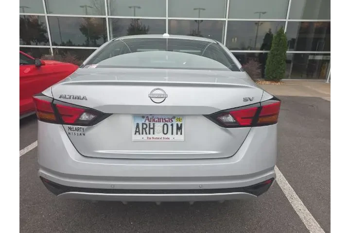 $18811 : Nissan Altima 2023 2.5 SV 4d image 6